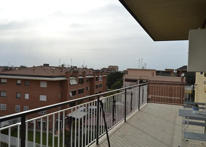 Green And Blue Apartment - Metro C, Free Parking And Wifi